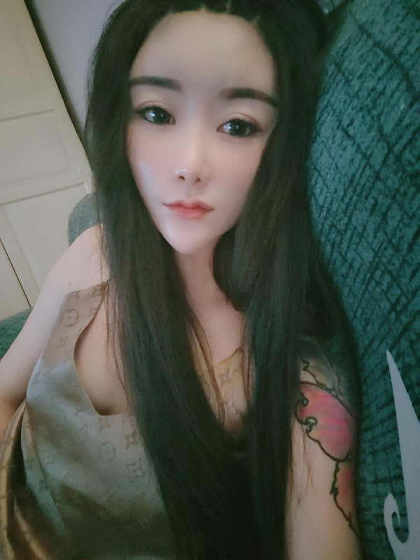 劲松附近 白长腿